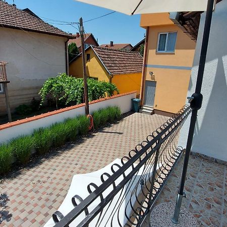 Apartment Kapetanovic Bosanski Samac Rum bild