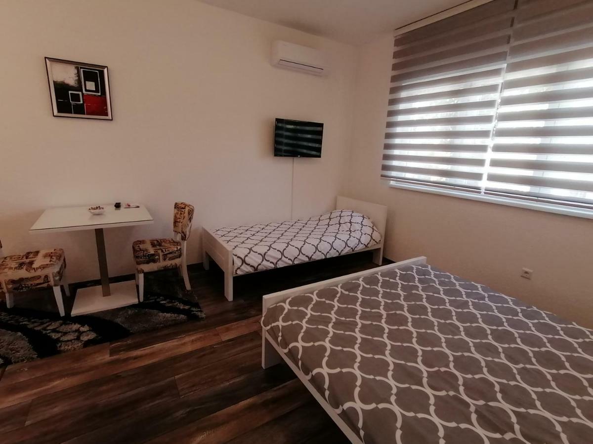 Apartment Kapetanovic Bosanski Samac Exteriör bild